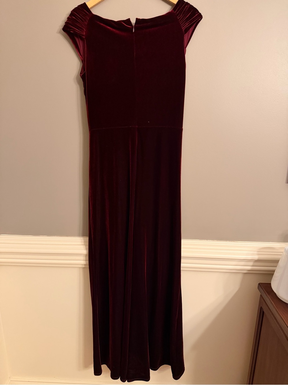Tadashi Shoji Velvet Asymmetrical Gown Velvet Dress Burgundy X-Large (runs small - Picture 9 of 10